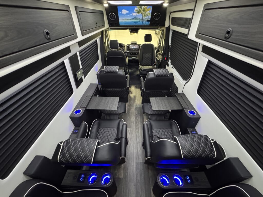 OGV Luxury Coach 10OB