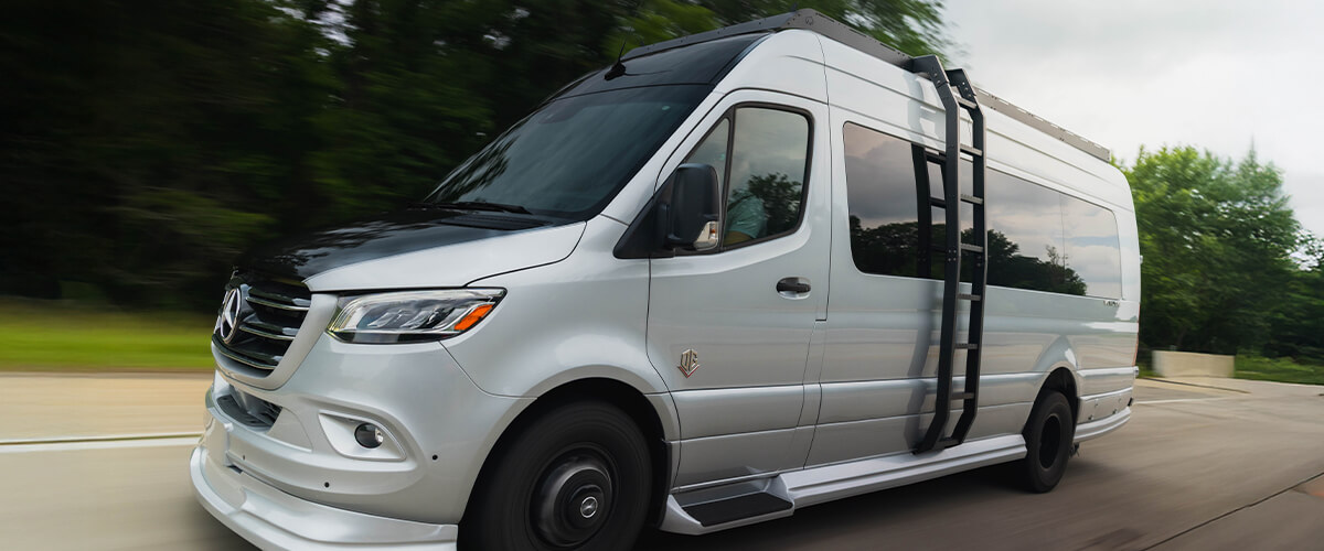 OGV Luxury Coach exterior